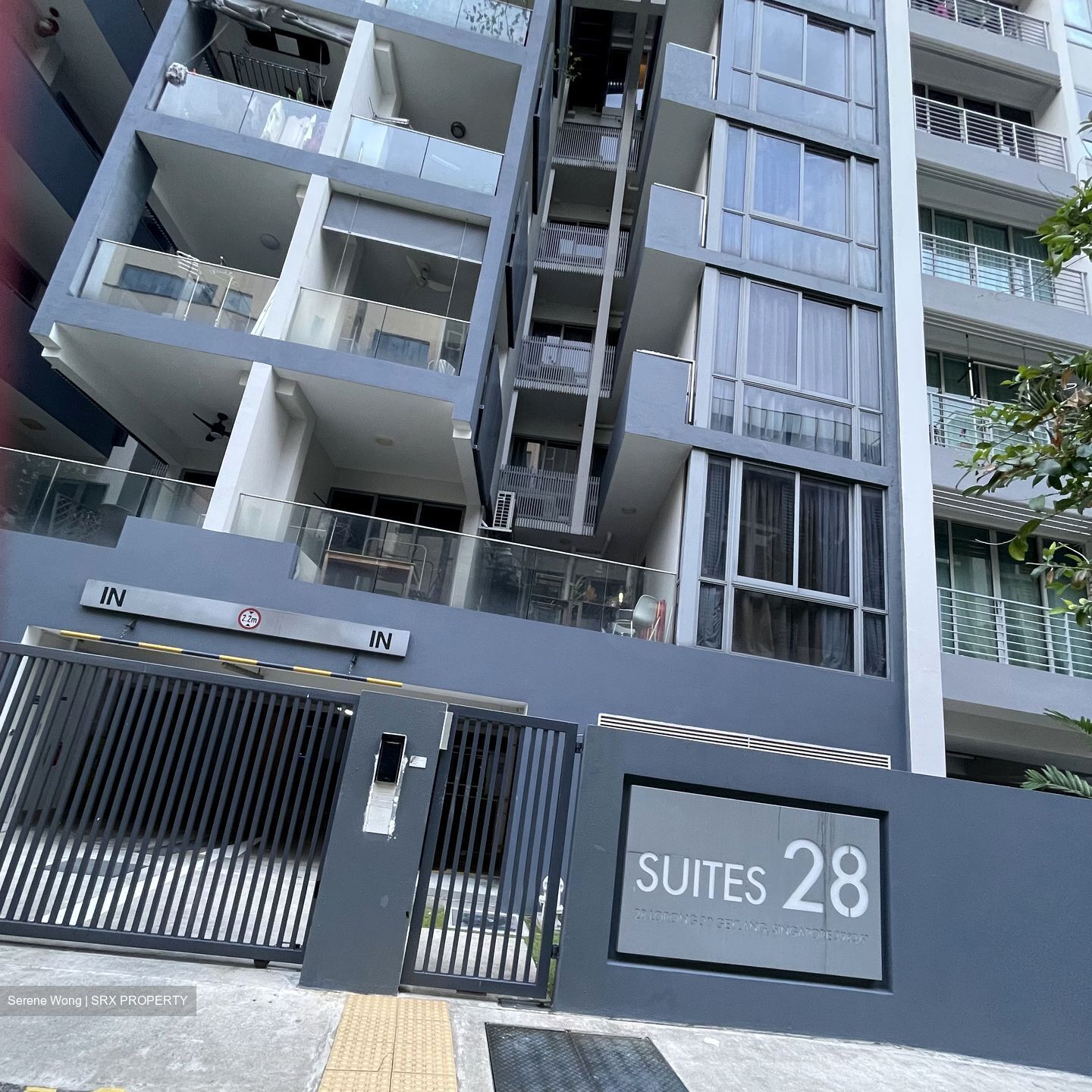 Suites 28 (D14), Apartment #435744371